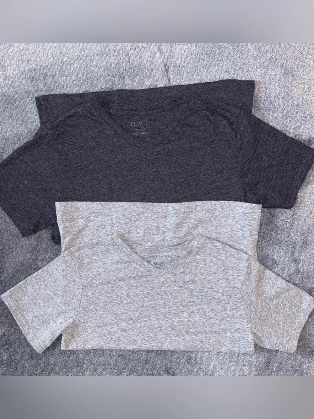 The Children's Place 2-Pack Boys V-Neck Tees - Dark Gray & Light Gray